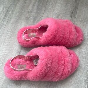 Fluff Yeah UGG Slide with pink fur. Size 8. Fast delivery!